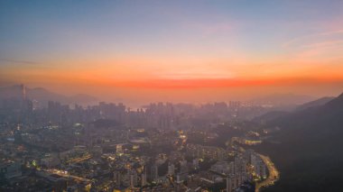 Fotoğraf: 26 Ekim 2021 Kowloon 'un batısı Alacakaranlık, Hong Kong