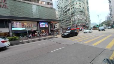 Hong Kong - 28 Ekim 2023: Kowloon 'un Yau Ma Tei ilçesindeki Ürdün Yolu