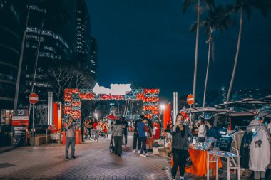 Hong Kong 08 Aralık 2023. Hong Kong 'daki büyüleyici Noel Pazarı.