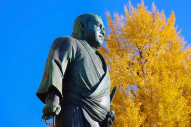 Tokyo Japon devlet adamı Saigo Takamori 'nin bronz heykeli 30 Kasım 2023