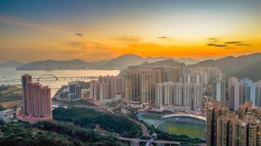 23 Aralık 2021 Tseung Kwan O şehri, Gökdelenli Şehir