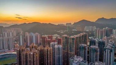 23 Aralık 2021 Tseung Kwan O şehri, Gökdelenli Şehir