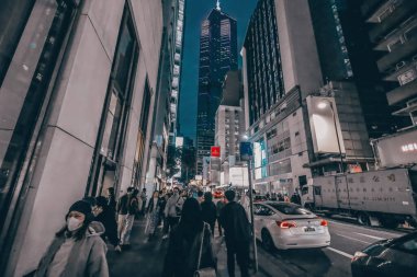 27 Aralık 2023 Modern Mimariyle Meşgul Şehir Caddesi