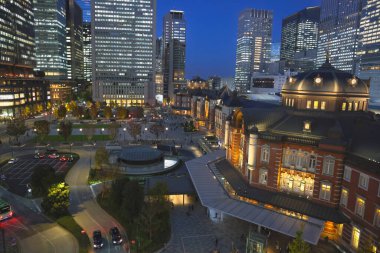 29 Kasım 2023 Marunouchi Gece Işığıyla Çıkıyor