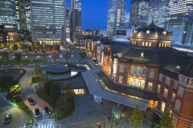 29 Kasım 2023 Marunouchi Gece Işığıyla Çıkıyor