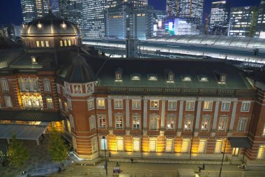 29 Kasım 2023 Tokyo tren istasyonu ve Tokyo yüksek binası Marunouchi