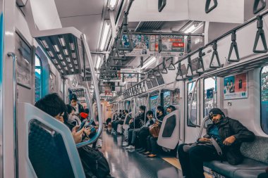 Modern Yolcular Treni, Tokyo, Japonya 