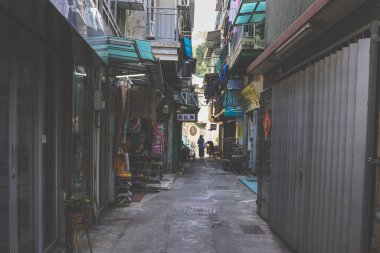 Ocak 6 2024 yerel sokak pazarı, yerel gıda ve ürünler satıyor,