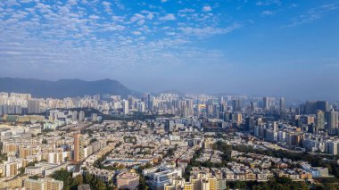 7 Ocak 2024 Yüksek binalar ve modern metropol manzaralı