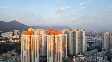 7 Ocak 2024 Yüksek binalar ve modern metropol manzaralı