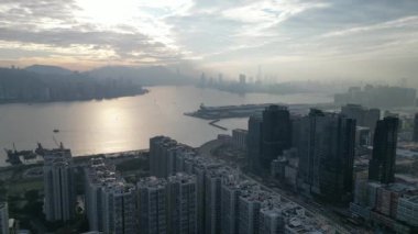 Hong Kong - 28 Aralık 2023 Kwun Tong 'da endüstriyel mimari
