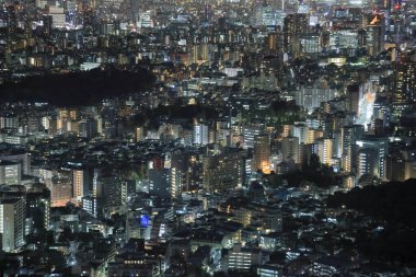 Gece Tokyo, İkebukuro gökdelenlerinin şehri 28 Kasım 2023