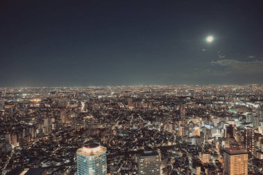 Gece Tokyo, İkebukuro gökdelenlerinin şehri 28 Kasım 2023