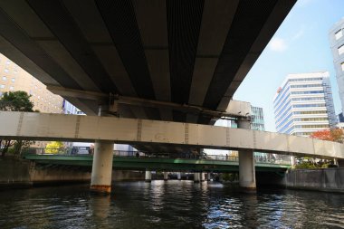 27 Kasım 2023 'te otoyolda neredeyse birbirlerine dokunuyorlardı.