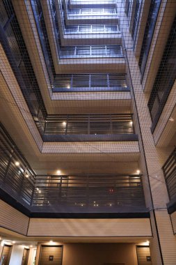 Boş Aydınlatma İçi Düşük Açılı Merdiven Görünümü No: 27 2023