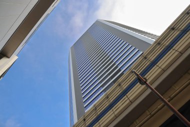 27 Kasım 2023 'te Skyline' lı ofis binası.