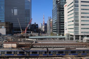 Tokyo Kulesi, Tokyo, Japonya 27 Kasım 2023 ile Hamamatsucho