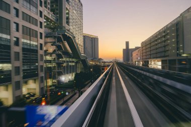 27 Kasım 2023 Tokyo Futuristik Vahası Japonya Körfezi kıyısında.