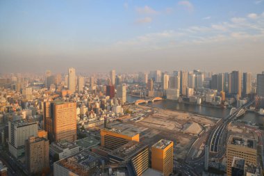 27 Kasım 2023 'te Iconic Skyline ve gökdelenli şehir manzarası