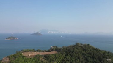 Hong Kong - 6 Ocak 2024: Peng Chau Finger Hill