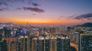 Gece aydınlatması ünlü liman şehri, hk. 14 Ocak 2024