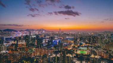 Gece aydınlatması ünlü liman şehri, hk. 14 Ocak 2024