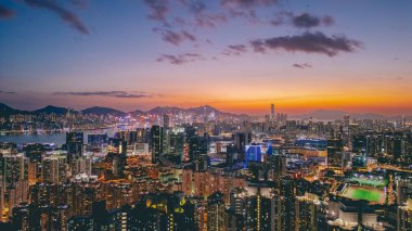 Gece aydınlatması ünlü liman şehri, hk. 14 Ocak 2024