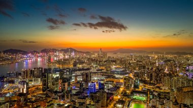 Gece aydınlatması ünlü liman şehri, hk. 14 Ocak 2024