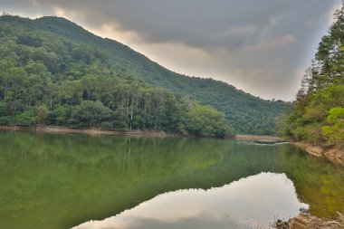 20 Ocak 2024 Lau Shui Heung Baraj göleti kıyısı