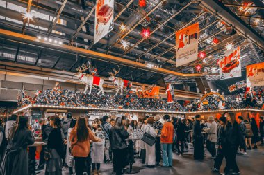 Tokyo 'nun alacakaranlıktaki ufuk açısı, Japonya 25 Kasım 2023