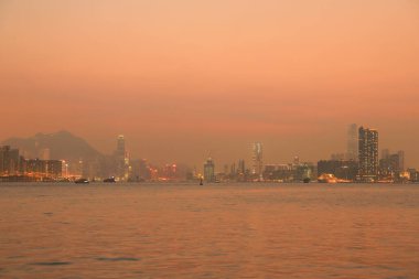 Hava kirliliği 28 Mart 2015 'te Hong Kong' da asıldı.