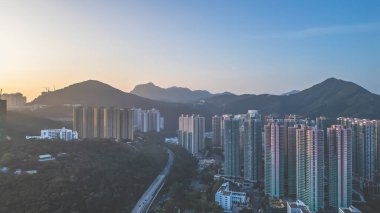 14 Şubat 2024 Vibrant TKO Şehir Manzarası 'nın batışı.