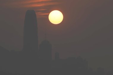 Hong Kong şehrinin günbatımı 10 Şubat 2024