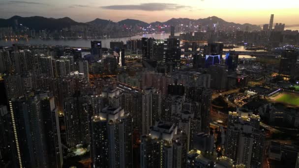 Hong Kong Ledna 2024 Letecký Pohled Osvětlenou Kowloonskou Čtvrť Soumraku — Stock video