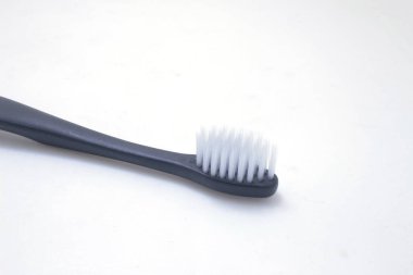 Buna karşın eski ve yeni diş fırçası