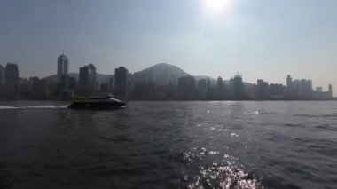 Hong Kong 25 Ocak 2024: Hong Kong 'un dış limanı HK Limanı 