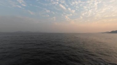 Hong Kong 25 Ocak 2024: Hong Kong 'un dış limanı HK Limanı 