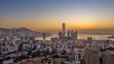 Batı Kowloon Bölgesi 'nin gün batımı, hk 12 Mart 2024