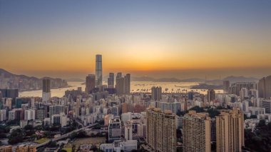 Batı Kowloon Bölgesi 'nin gün batımı, hk 12 Mart 2024