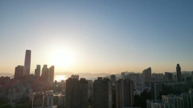 Hong Kong - 12 Mart 2024: Kowloon Yarımadası üzerindeki Hung Hom şehri