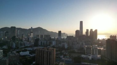 Hong Kong - 12 Mart 2024: Kowloon Yarımadası üzerindeki Hung Hom şehri
