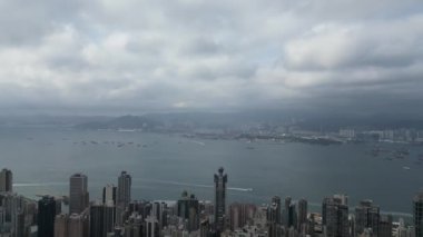 Hong Kong - 23 Mart 2024: Sai Wan ve Mid Levels binaları  