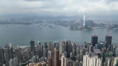 Hong Kong - 23 Mart 2024: Sai Wan ve Mid Levels binaları  