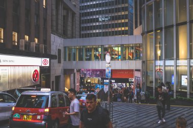 Hong Kong 'da orta seviye bir konut binası. 23 Mart 2024