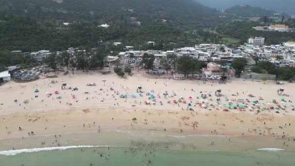 Hong Kong Marzo 2024 Vista Aérea Los Visitantes Playa Shek — Vídeos de Stock