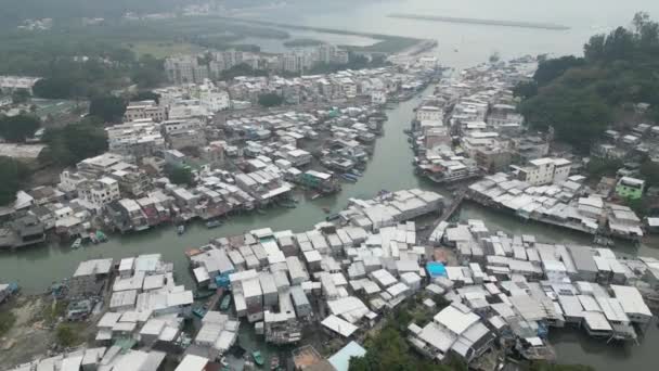 Maisons Inclinées Long Des Rives Village Pêcheurs Tai Hong Kong — Video