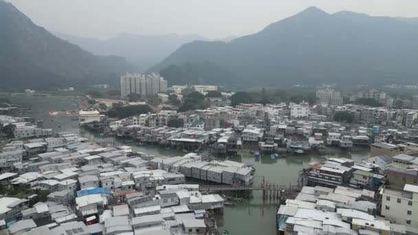 Hong Kong Daki Tai Balıkçı Köyünün Kıyılarındaki Stilt Evleri — Stok video