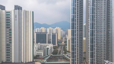 Nisan 12024 Nam Cheong, Kowloon 'un güneybatısında bir ilçedir.