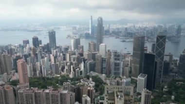 HONG KONG - 5 Nisan 2024 Finansal ve ticari iş binaları