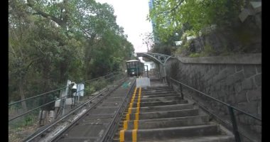 Hong Kong - 4 Nisan 2024: Yeni altıncı nesil Yeşil Kulübe Tramvayı hizmete giriyor